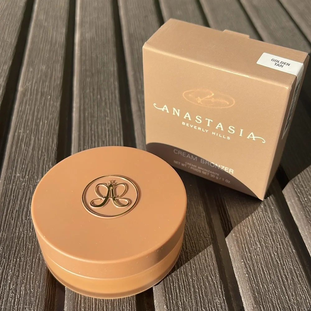 Anastasia Beverly Hills - Cream Bronzer - Golden Tan